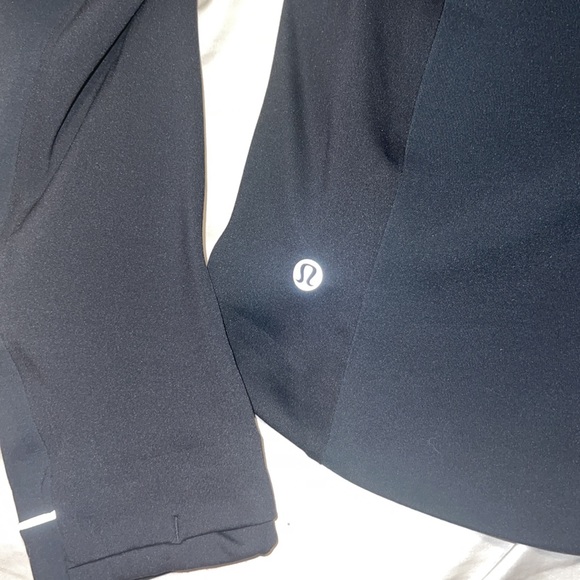 Lululemon rain jacket black size small (4/6) - Picture 5 of 5